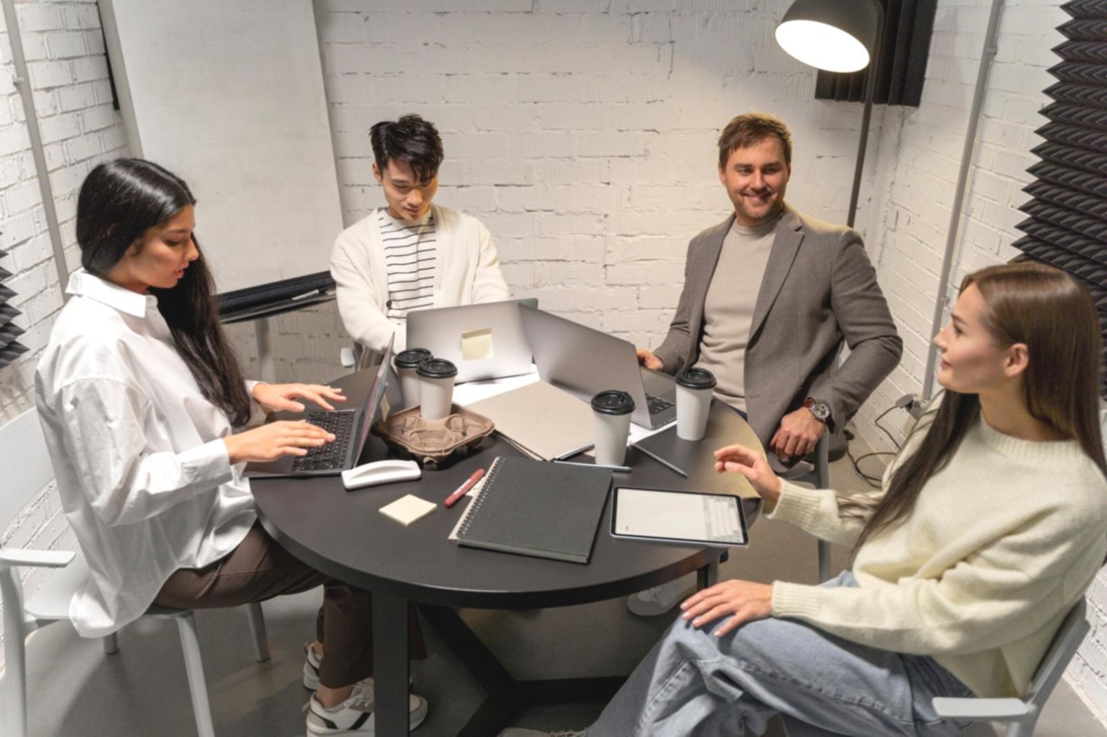 Analyse financière détaillée de ratios de liquidité et solvabilité